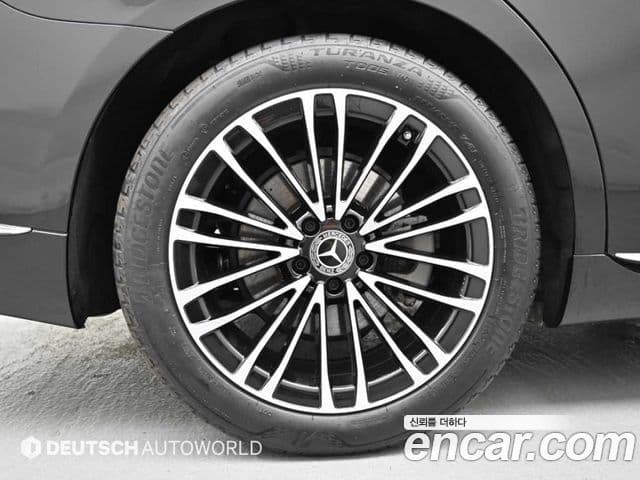 Mercedes-Benz S-Class 2025 — ფოტო 8/20