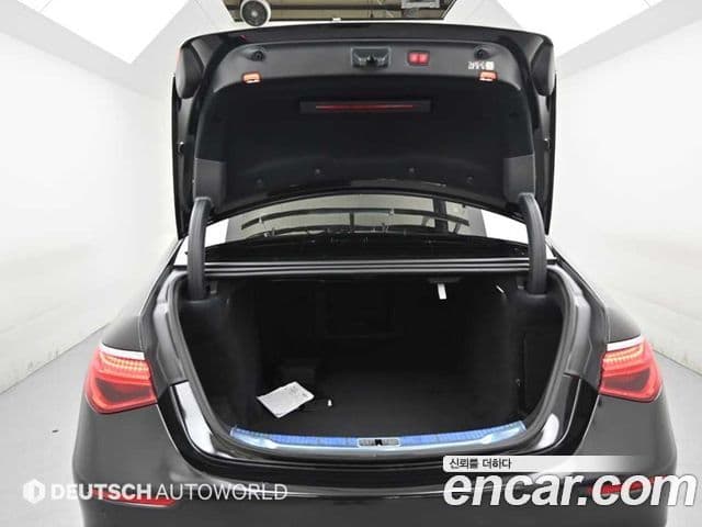 Mercedes-Benz S-Class 2025 — ფოტო 2/20