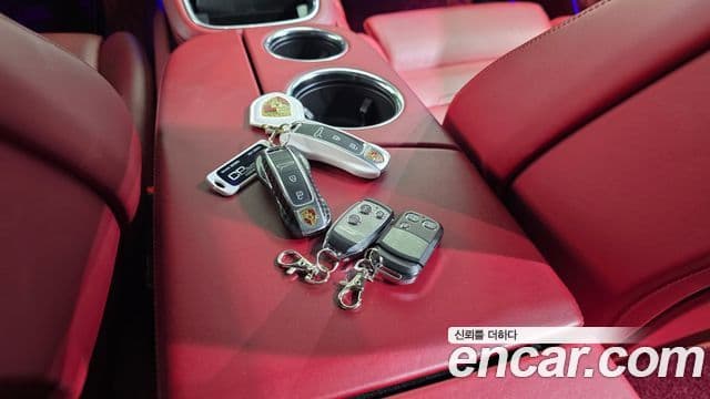 Porsche Panamera 2019 — Photo 12/34