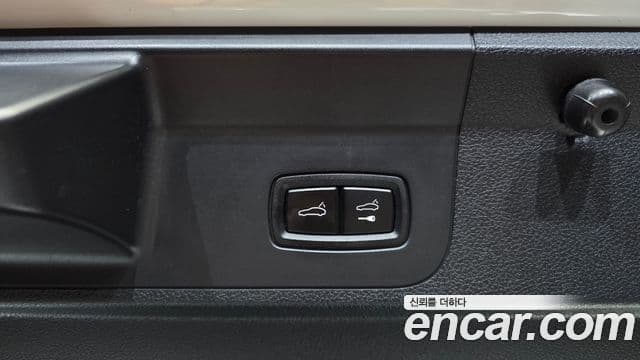 Porsche Panamera 2019 — Photo 34/34