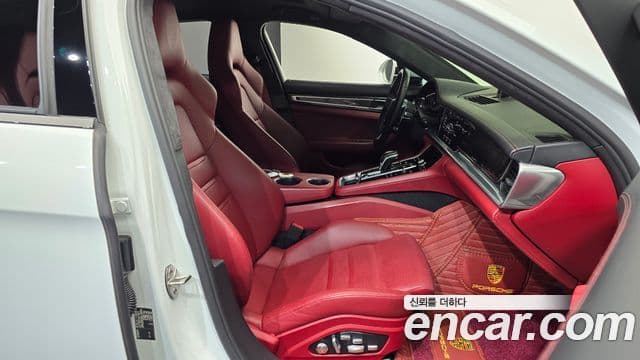 Porsche Panamera 2019 — Photo 11/34