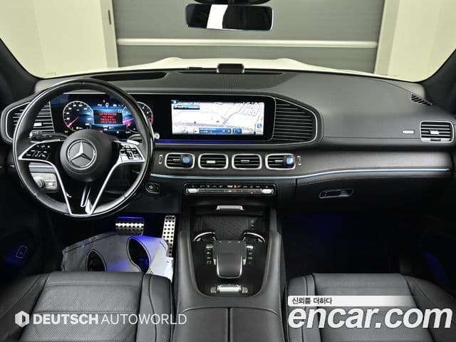 Mercedes-Benz GLS-Class 2025 — Photo 8/20