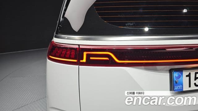 Kia Carnival 2022 — Şəkil 7/33