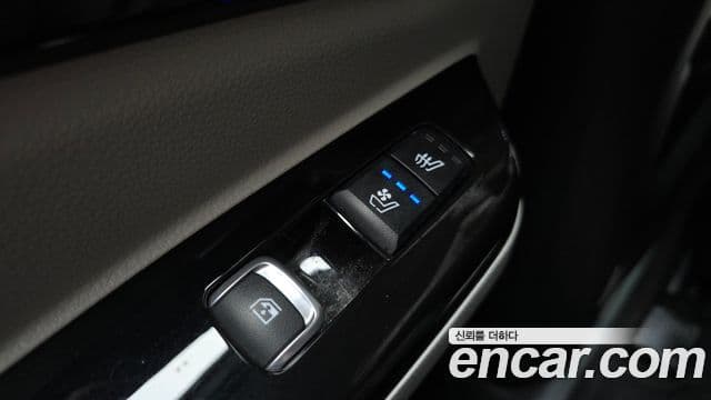 Kia Carnival 2022 — Şəkil 17/33