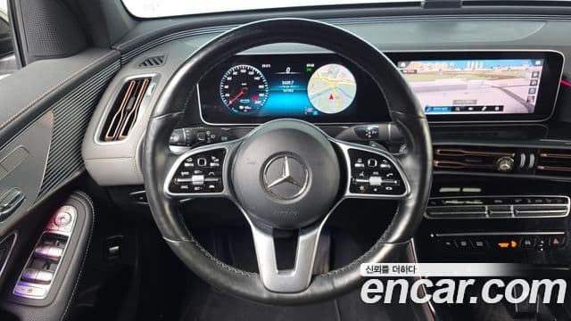 Mercedes-Benz EQC 2020 — ფოტო 2/20