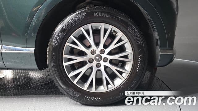 Genesis GV80 2021 — ფოტო 21/31