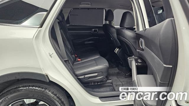 Kia Sorento 2024 — Фото 12/20