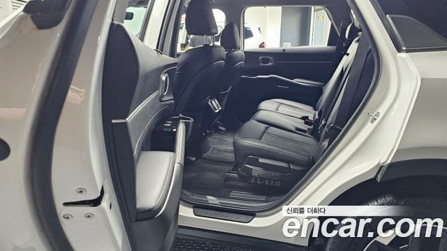 Kia Sorento 2024 — ფოტო 15/31