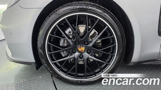 Porsche Panamera 2023 — Şəkil 15/20
