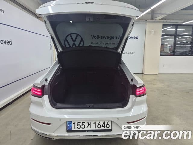 Volkswagen Arteon 2023 — ფოტო 19/20