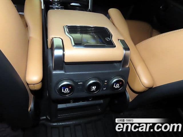 Land Rover Discovery 5 2018 — Photo 20/20