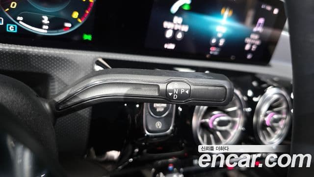 Mercedes-Benz CLA-Class 2020 — Фото 19/20