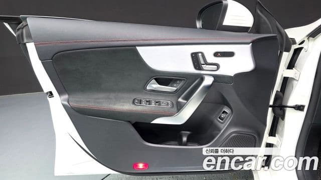 Mercedes-Benz CLA-Class 2020 — Şəkil 21/30