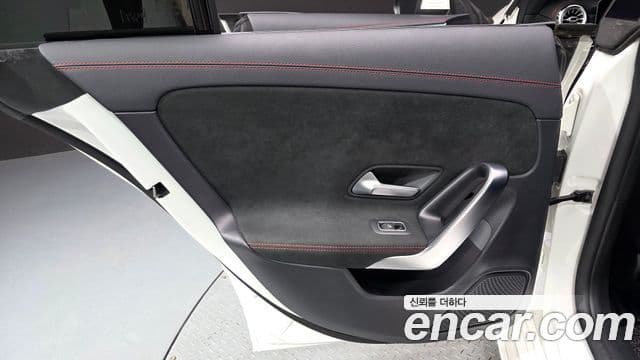 Mercedes-Benz CLA-Class 2020 — Şəkil 17/30