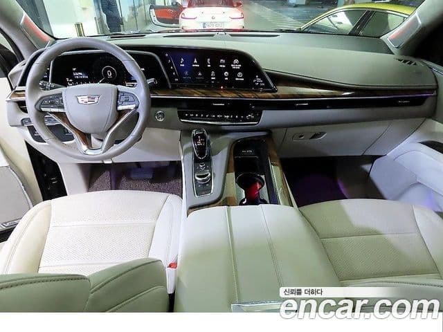 Cadillac Escalade 2022 — Фото 10/14