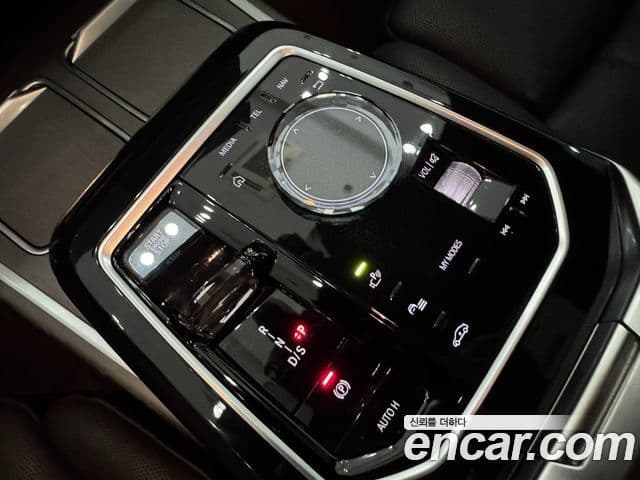 BMW 7 Series 2023 — Photo 10/20