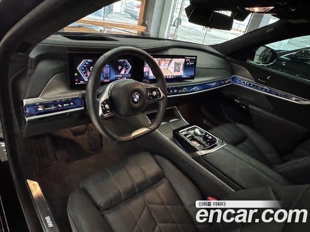 BMW 7 Series 2023 — Photo 16/20