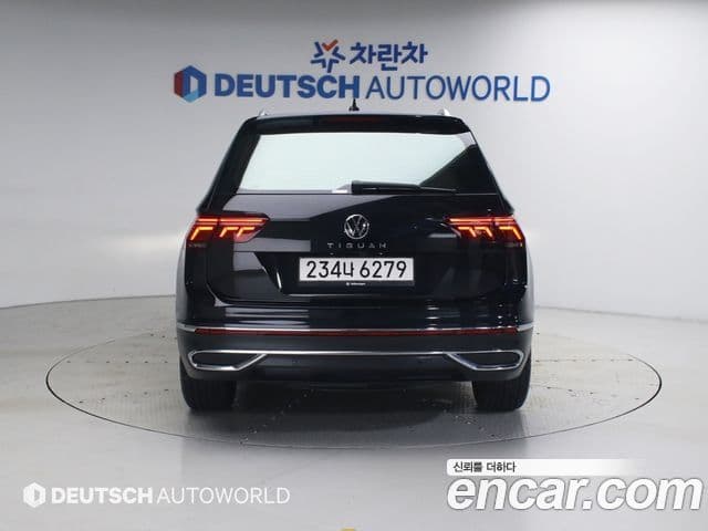 Volkswagen Tiguan 2024 — Photo 7/20