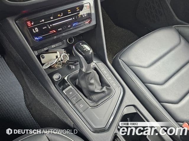 Volkswagen Tiguan 2024 — Photo 18/20