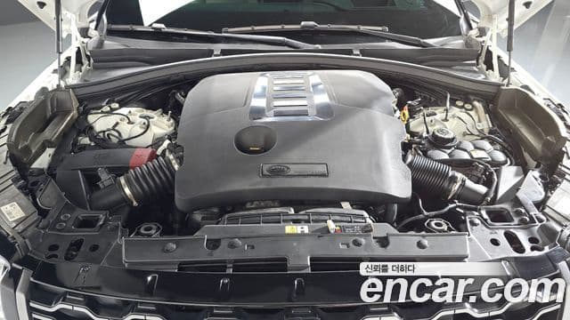 Land Rover Range Rover Velar 2021 — Şəkil 20/32