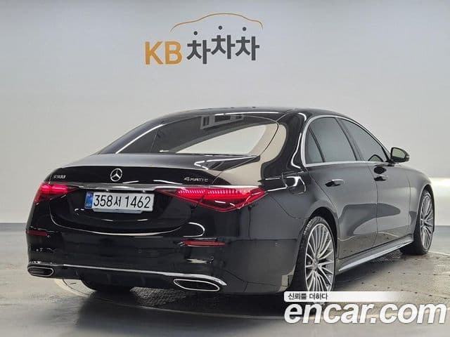 Mercedes-Benz S-Class 2024 — Photo 2/18