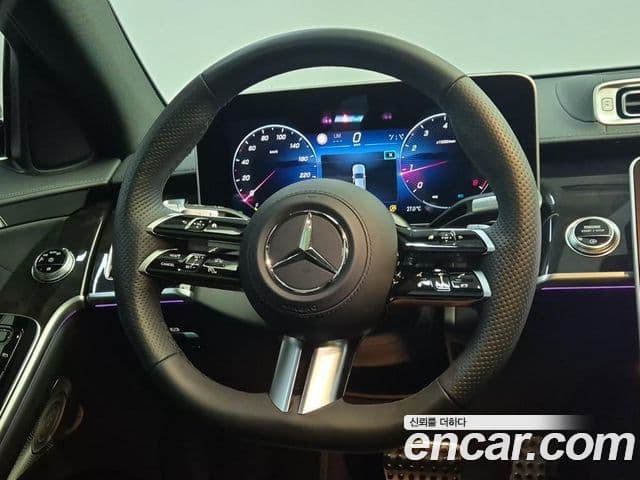 Mercedes-Benz S-Class 2024 — Photo 16/18