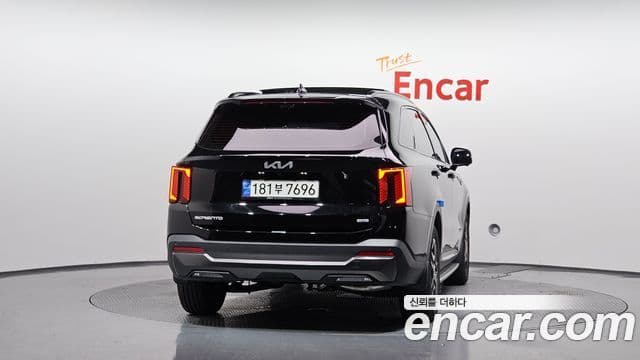 Kia Sorento 2024 — ფოტო 20/34