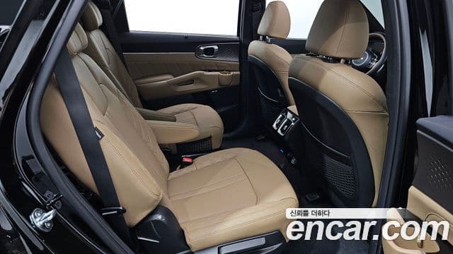 Kia Sorento 2024 — ფოტო 28/34