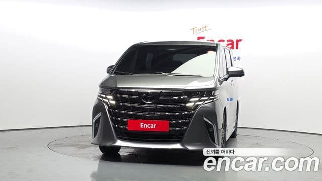 Toyota Alphard 2024 — ფოტო 13/34