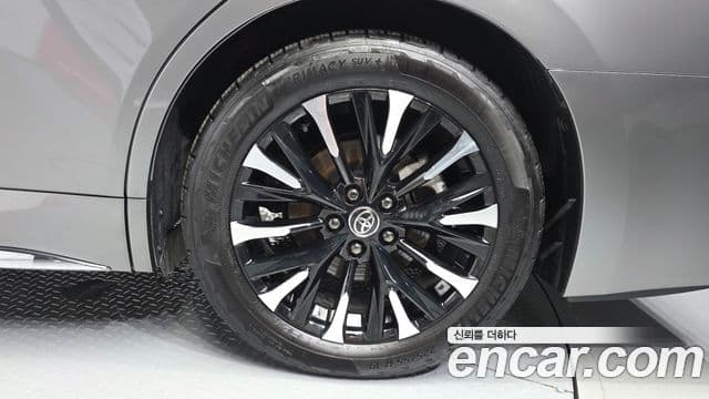 Toyota Alphard 2024 — ფოტო 2/34