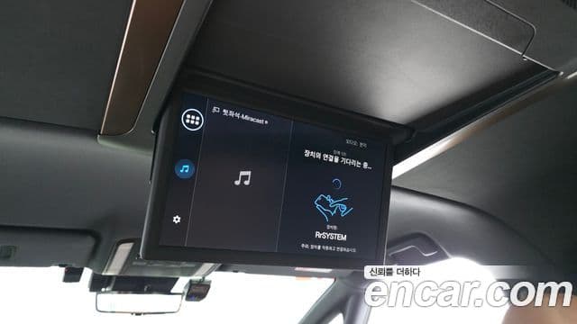 Toyota Alphard 2024 — ფოტო 12/34