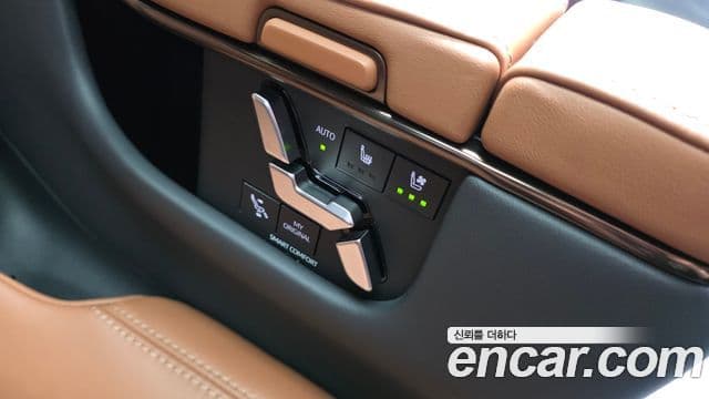 Toyota Alphard 2024 — ფოტო 22/34