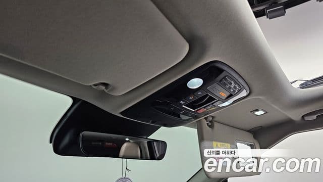 Kia Carnival 2024 — Şəkil 34/35