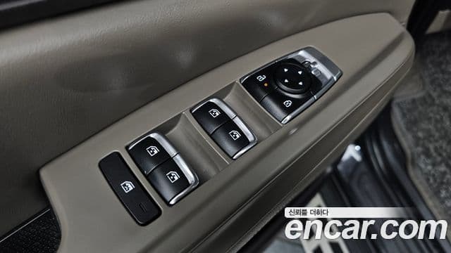 Kia Carnival 2024 — Şəkil 30/35