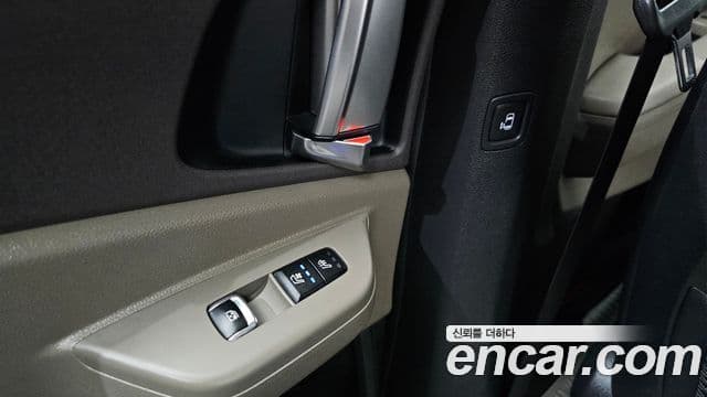 Kia Carnival 2024 — Şəkil 31/35