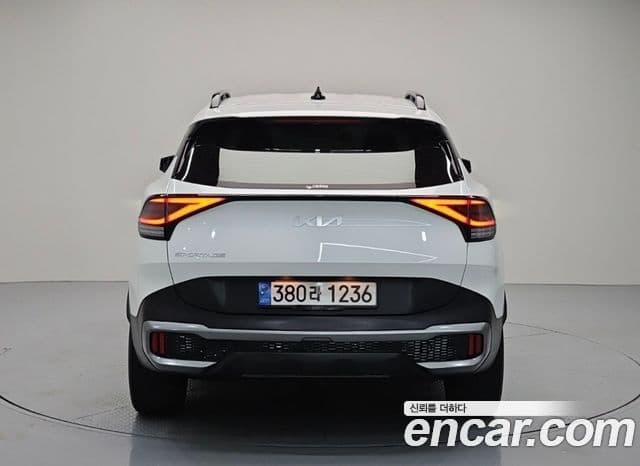 Kia Sportage 2022 — Фото 2/18