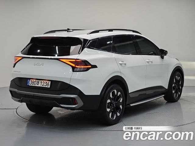 Kia Sportage 2022 — Фото 3/18