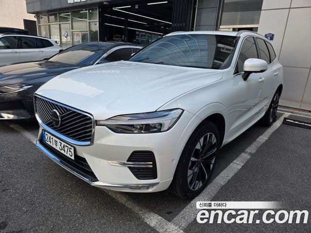 Volvo XC60 2025 — Photo 9/10