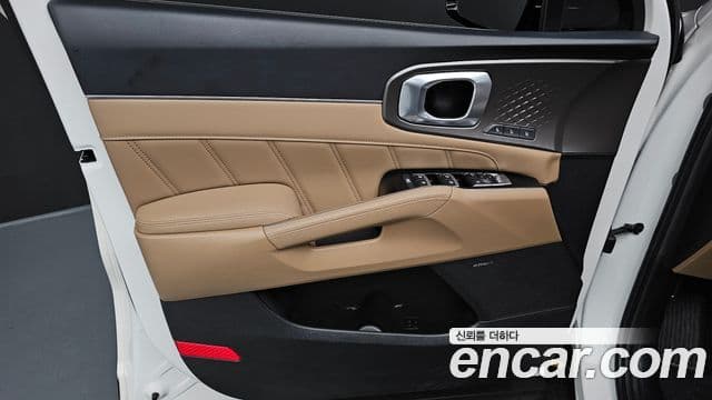 Kia Sorento 2024 — ფოტო 5/36
