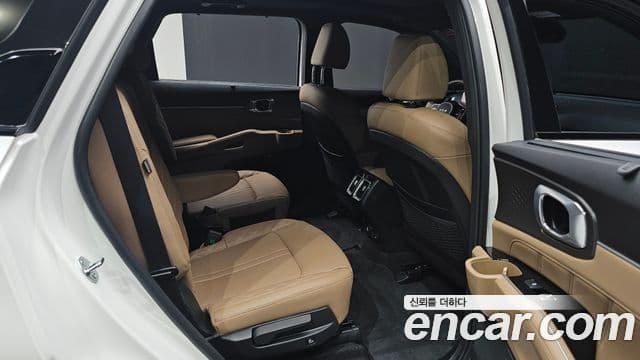 Kia Sorento 2024 — ფოტო 8/36