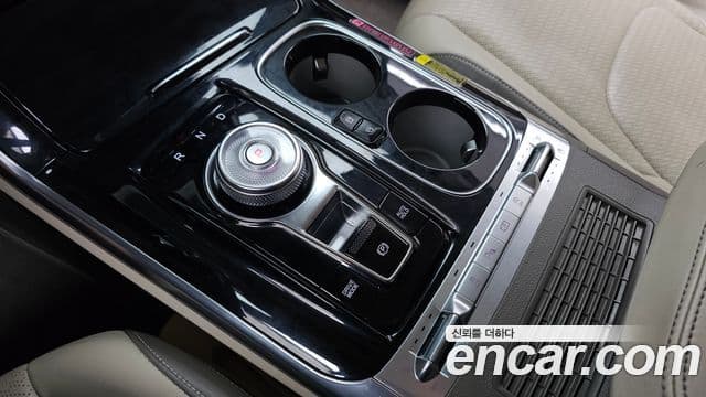Kia Carnival 2021 — Фото 9/20