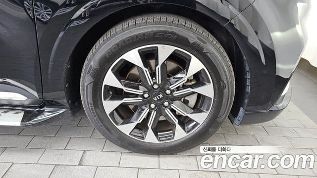 Kia Carnival 2021 — Photo 12/37