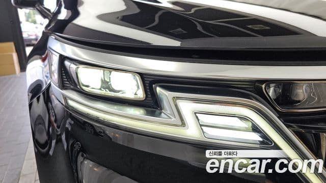 Kia Carnival 2021 — Photo 20/37