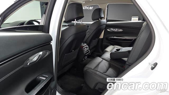 Genesis GV70 2021 — ფოტო 12/20
