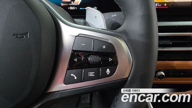 BMW 3 Series 2024 — Photo 28/38