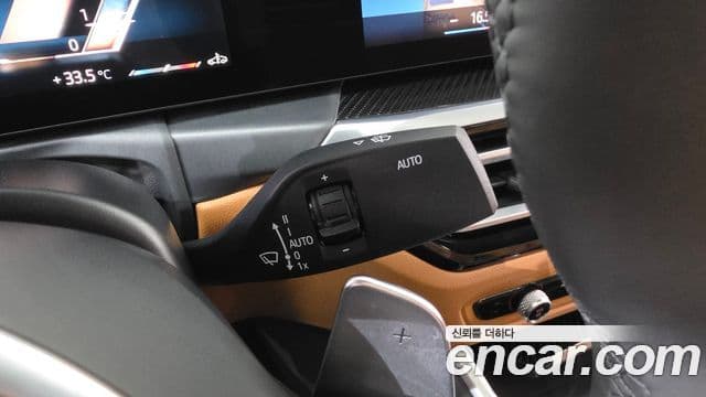 BMW 3 Series 2024 — Photo 21/38