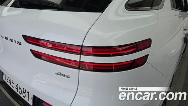 Genesis GV70 2021 — Photo 10/33