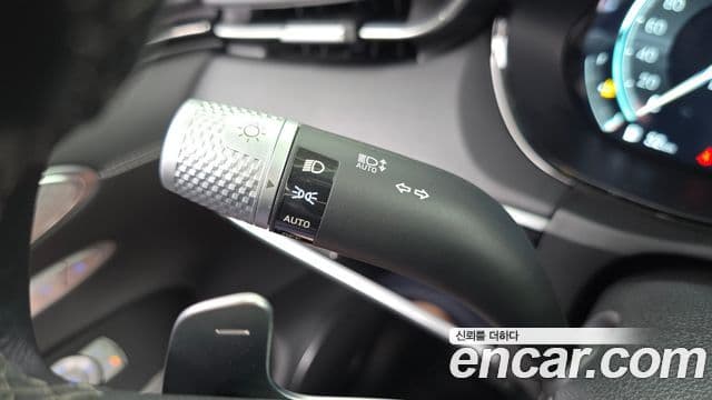 Genesis GV70 2021 — Photo 11/33