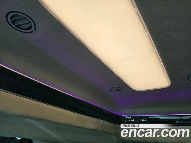 Kia Carnival 2024 — ფოტო 35/37