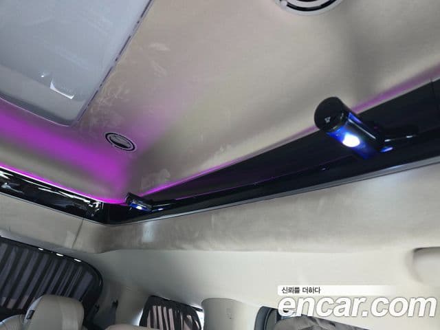 Kia Carnival 2024 — ფოტო 15/37